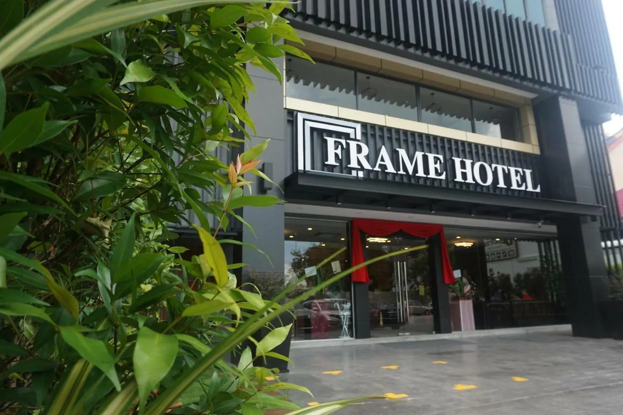 Frame Hotel George Town